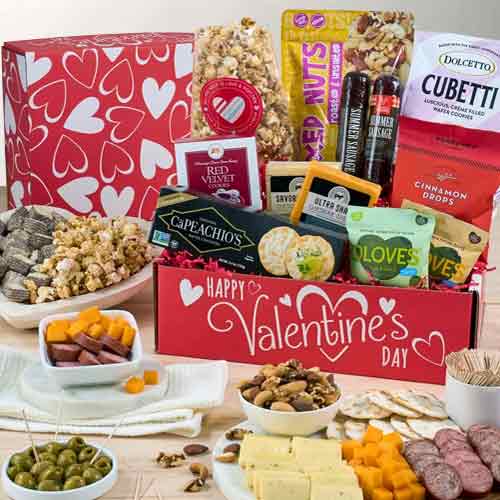 Meet N Cheese Hamper-Ideas For Valentine's Day Gifts