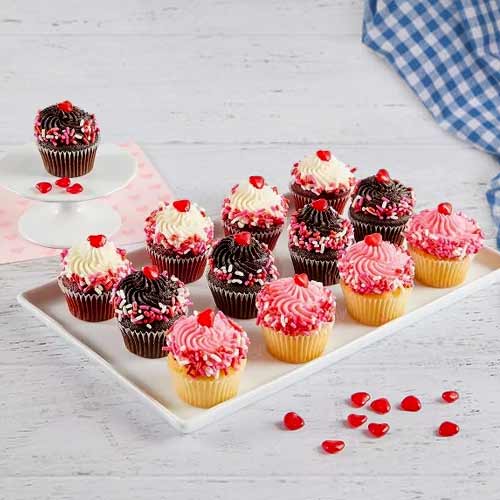 - Deliver Sweet Gifts For Valentine's Day | Vanentines Day Cup Cake